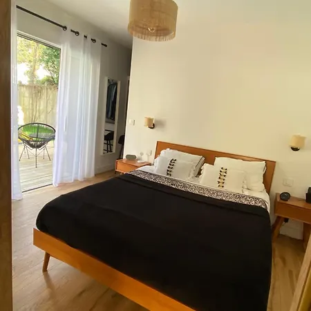 Maison Pierre Avec Piscine ボルドー