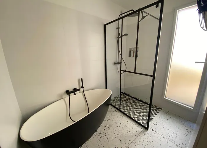 Maison Pierre Avec Piscine